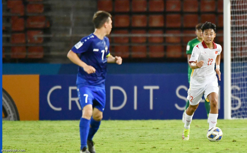 بسبب «التاريخية»..
الصقور تواجه أوزبكستان