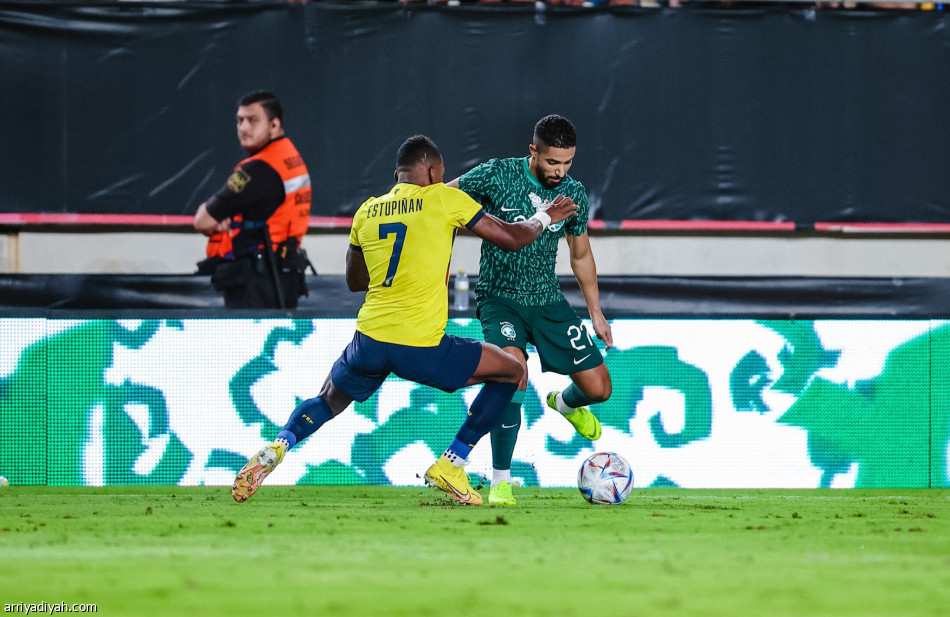 الأخضر والإكوادور..تجريبية بلا أهداف