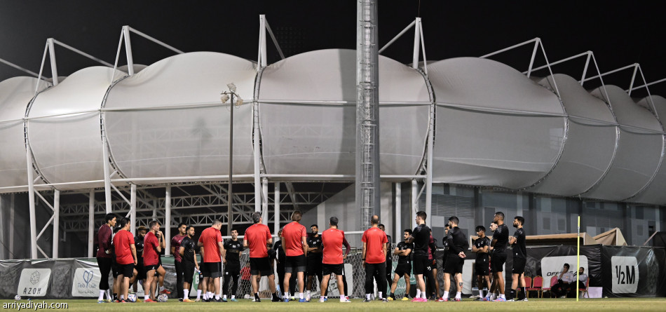 الشباب.. مورينو يقسم اللاعبين