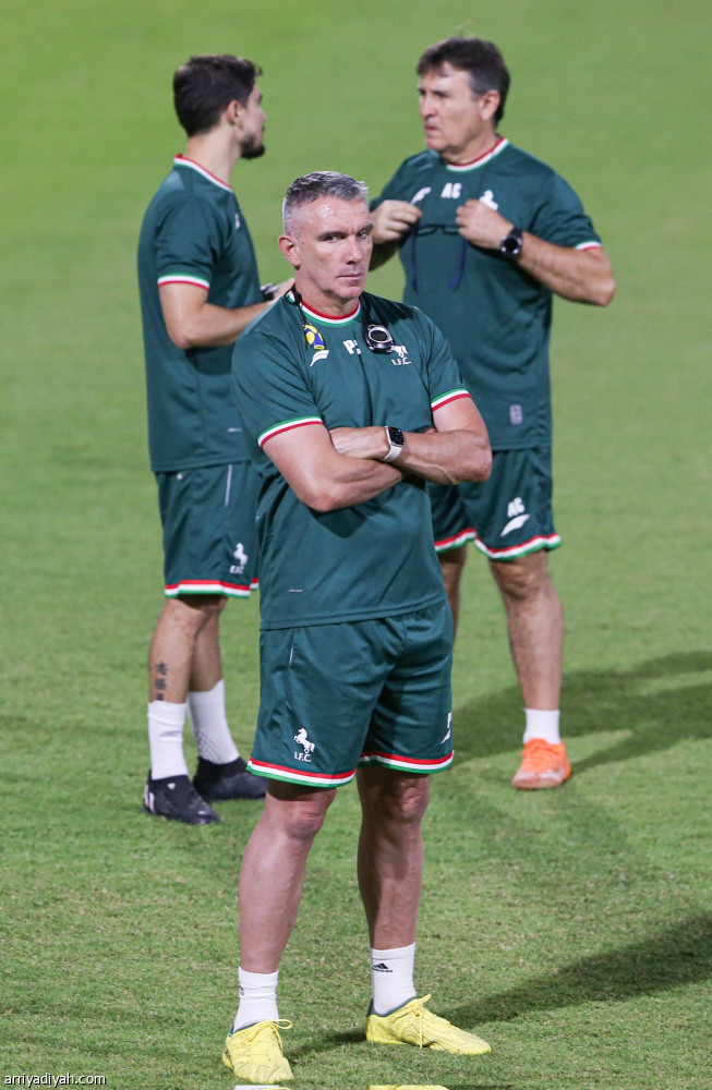 كوايسون ونياكاتي يلتحقان بالاتفاق في أبو ظبي