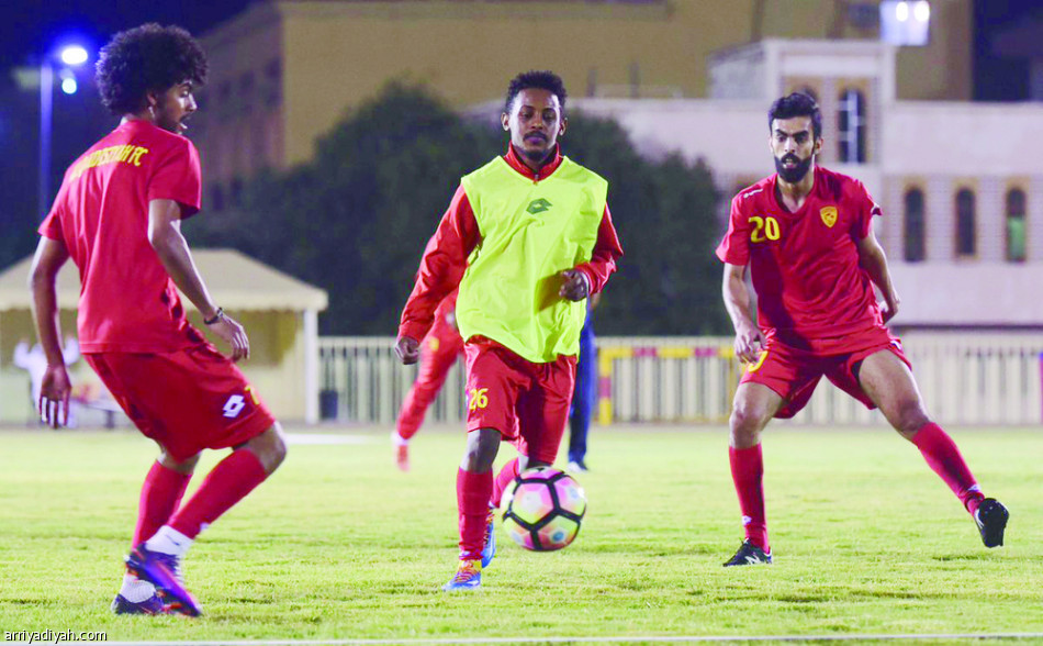 مصير الثلاثي في القادسية غامض