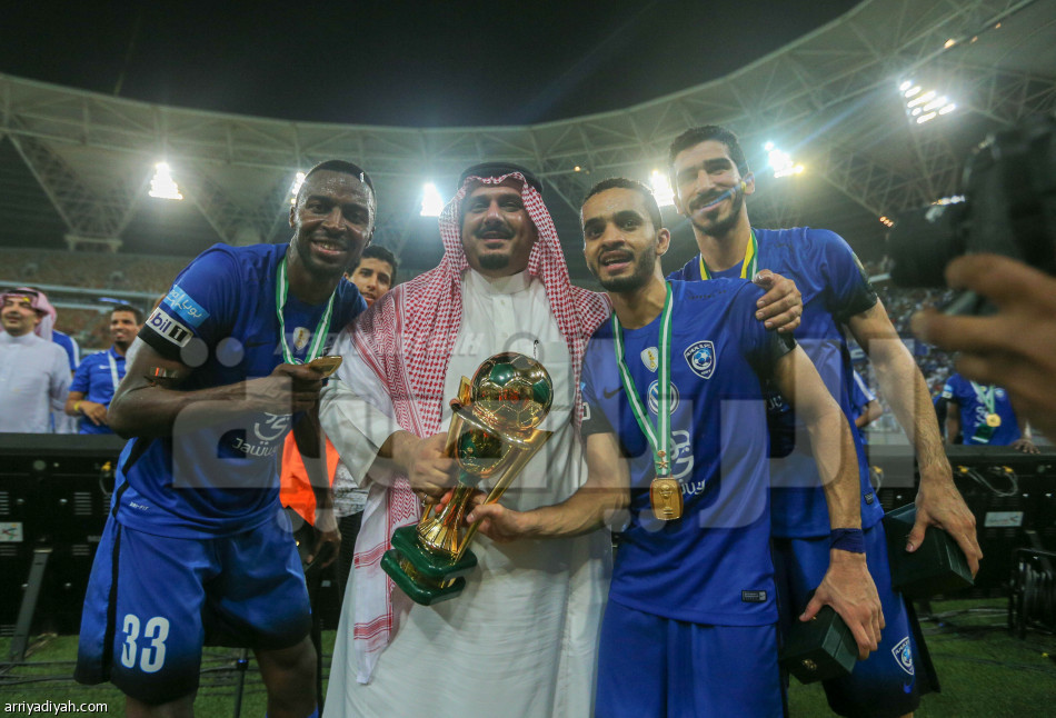 الهلال يحقق الثنائية في موسم تاريخي