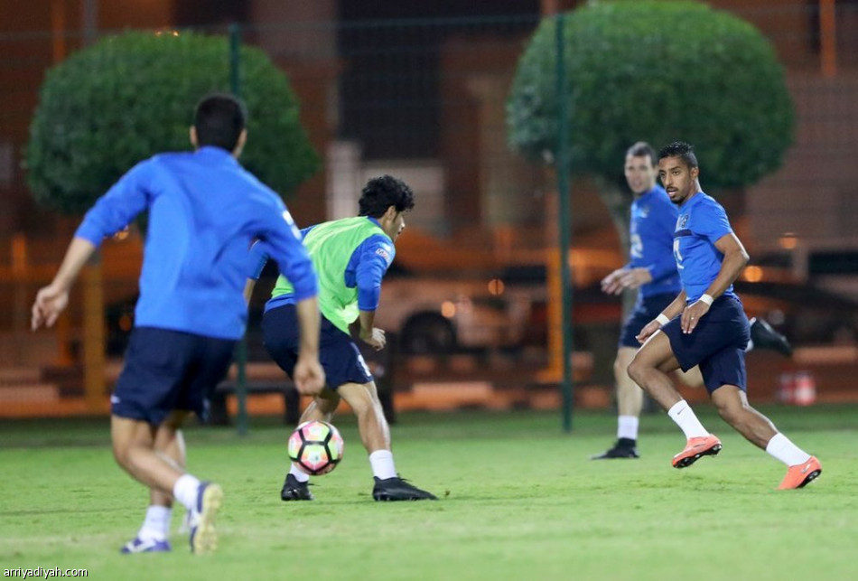 مدرب الهلال يوقف التدريب لعدة مرات
