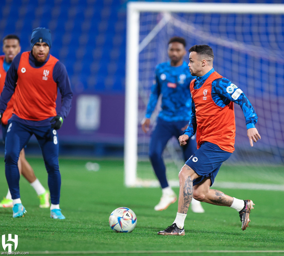 الفرج يعود إلى تدريبات الهلال