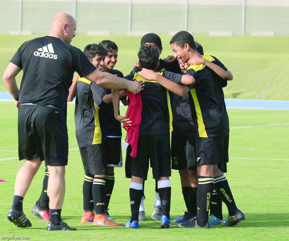 2000 لاعب و700 مباراة في أول مهرجان للبراعم
