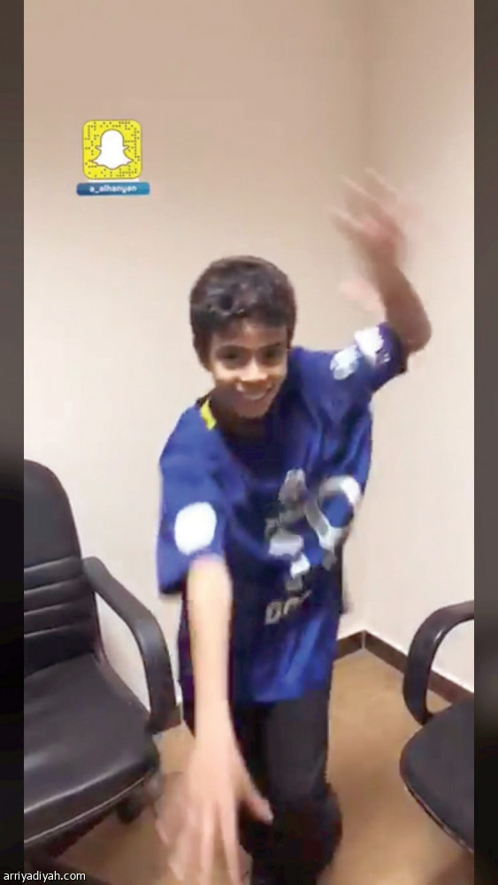 قصة فيصل 
رحلة طيران.. ودعوة هلالية