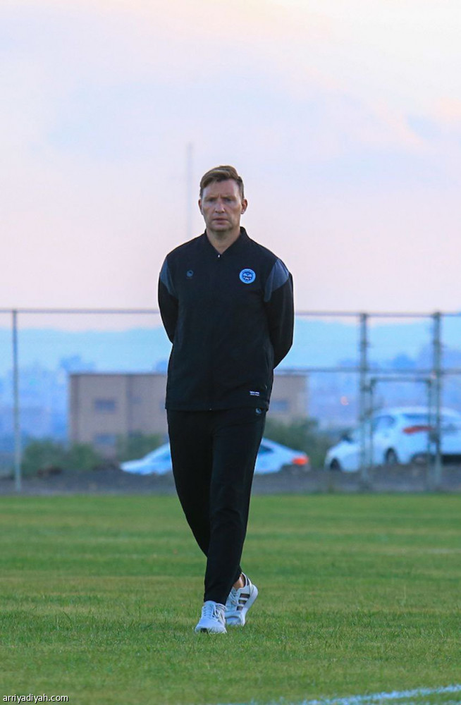 الباطن.. هورفات يختبر تكتيك ضمك