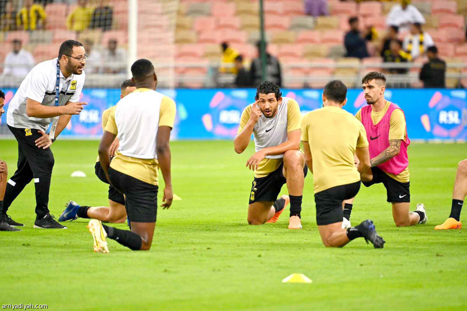 المرة الأولى.. 
الاتحاد يكسب بالأربعة