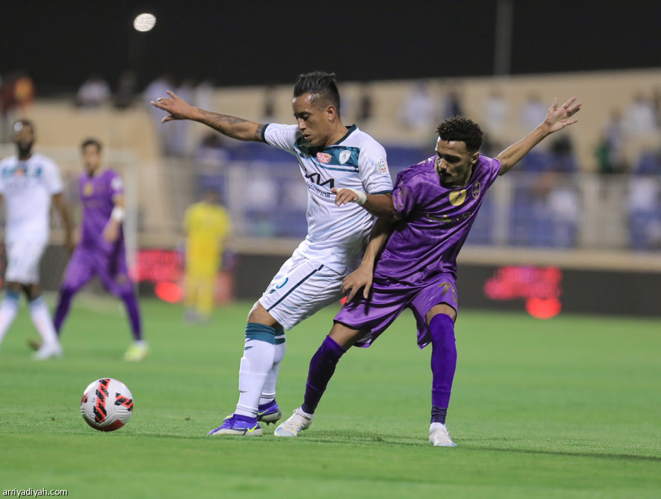 الطائي يبتعد عن الخطر بنقاط الفتح