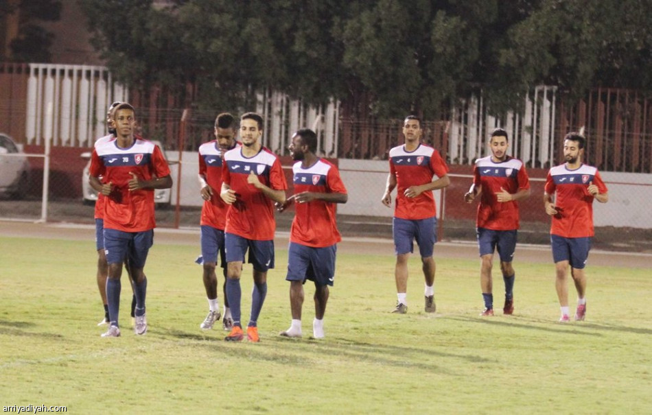 الوحدة يستأنف التدريبات بعد العودة من الاجازة