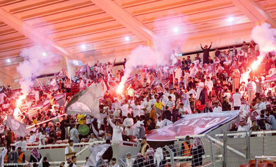 بعد 334 يوما.. 
الطائي والرائد.. 
يكرران الأربعة