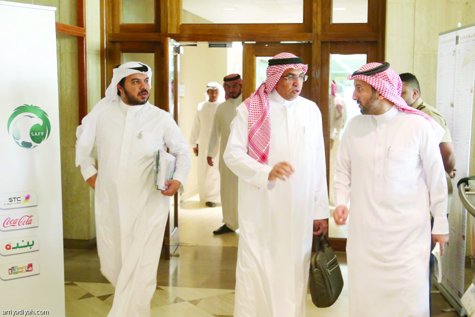 أندية تعترض.. وخطأ يحرج الصنيع