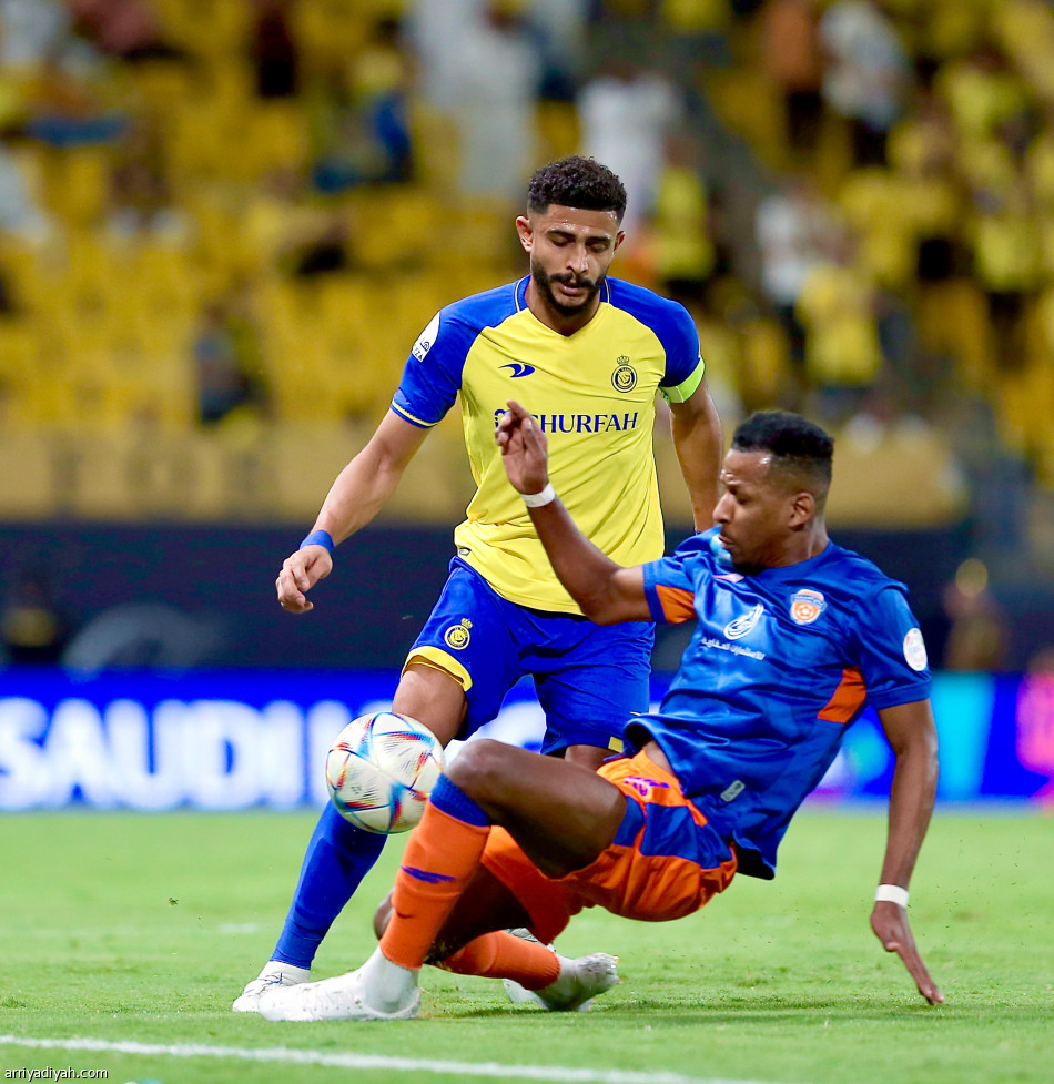 جوستافو
يلحق بتاليسكا والنجعي