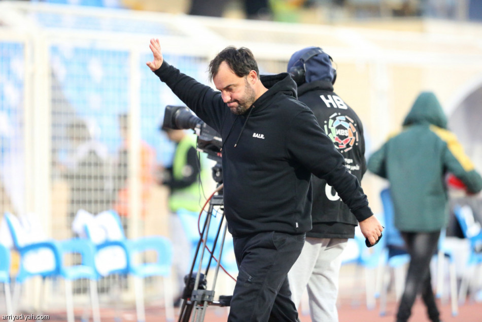 الطائي يزيد معاناة الحزم