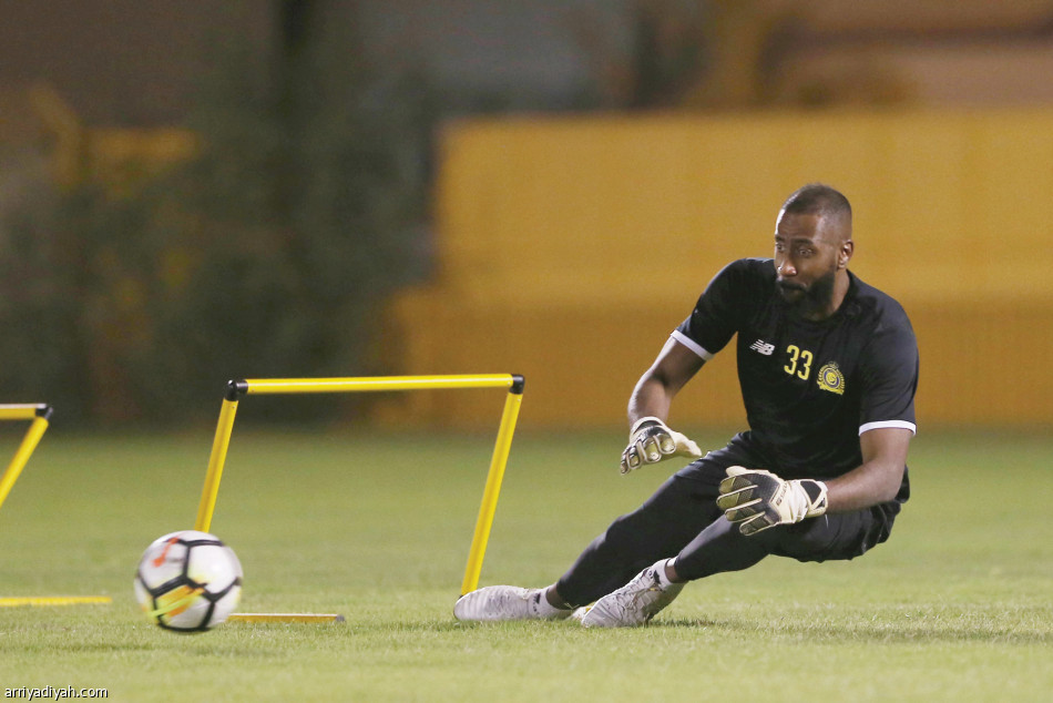 النصر 
يرفع لياقة اللاعبين