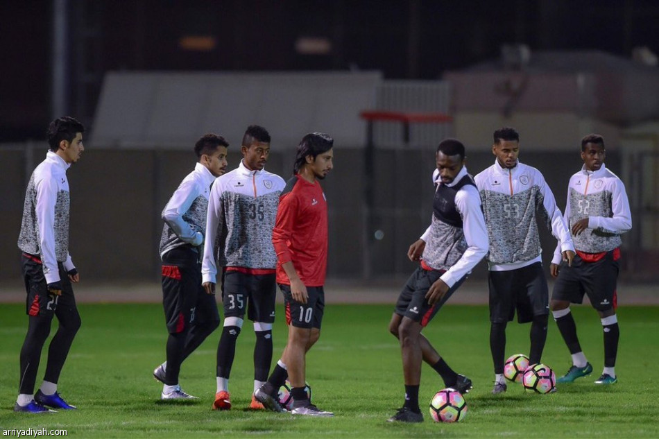سامي يستنجد بلاعبي الأولمبي