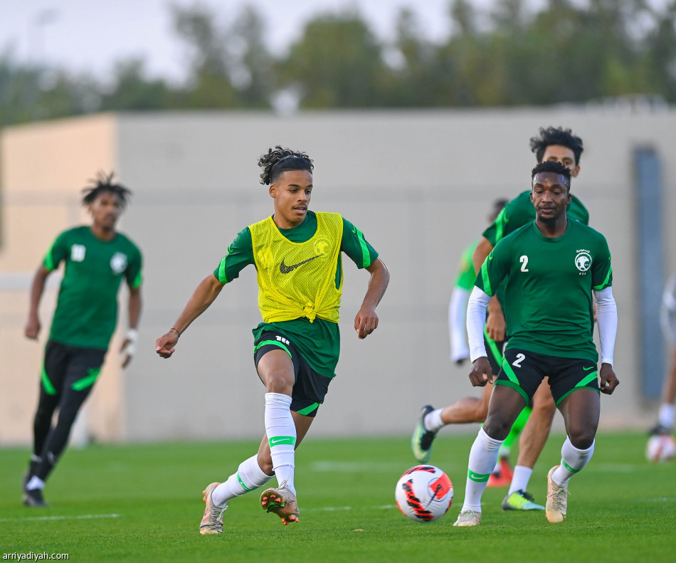 الأخضر الأولمبي يختبر لاعبي «يلو»