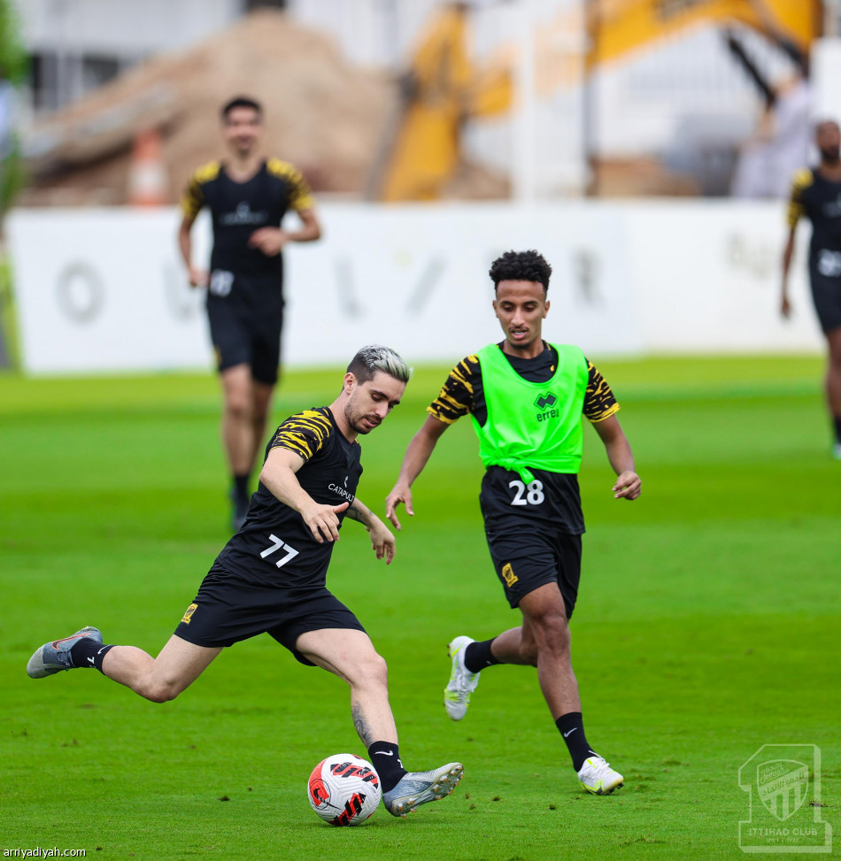 الاتحاد.. كونترا يكتفي بـ60 دقيقة تدريب