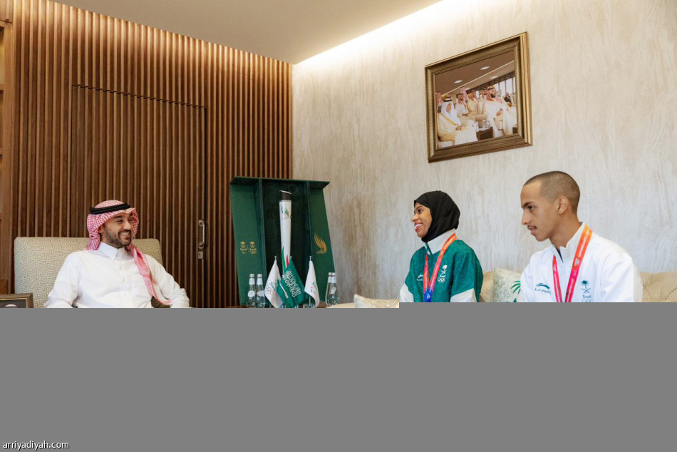 الفيصل يلتقي بأبطال السعودية في الدورات الآسيوية والعالمية