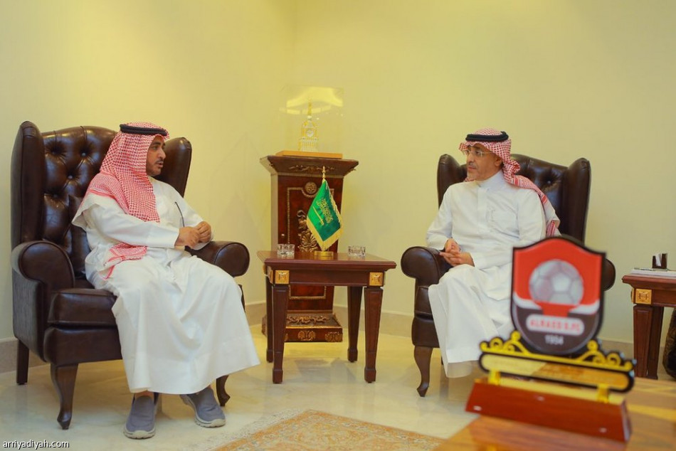 السفير السعودي في قطر يستقبل بعثة الرائد