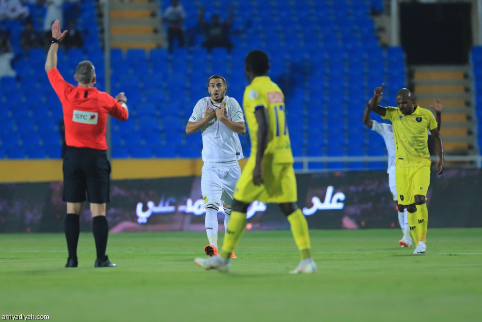 الاتحاد يواصل السقوط.. وينهار بخماسية أمام التعاون