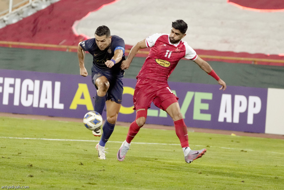 بأسلوبين مختلفين.. 
النصر يبعثر برسبوليس