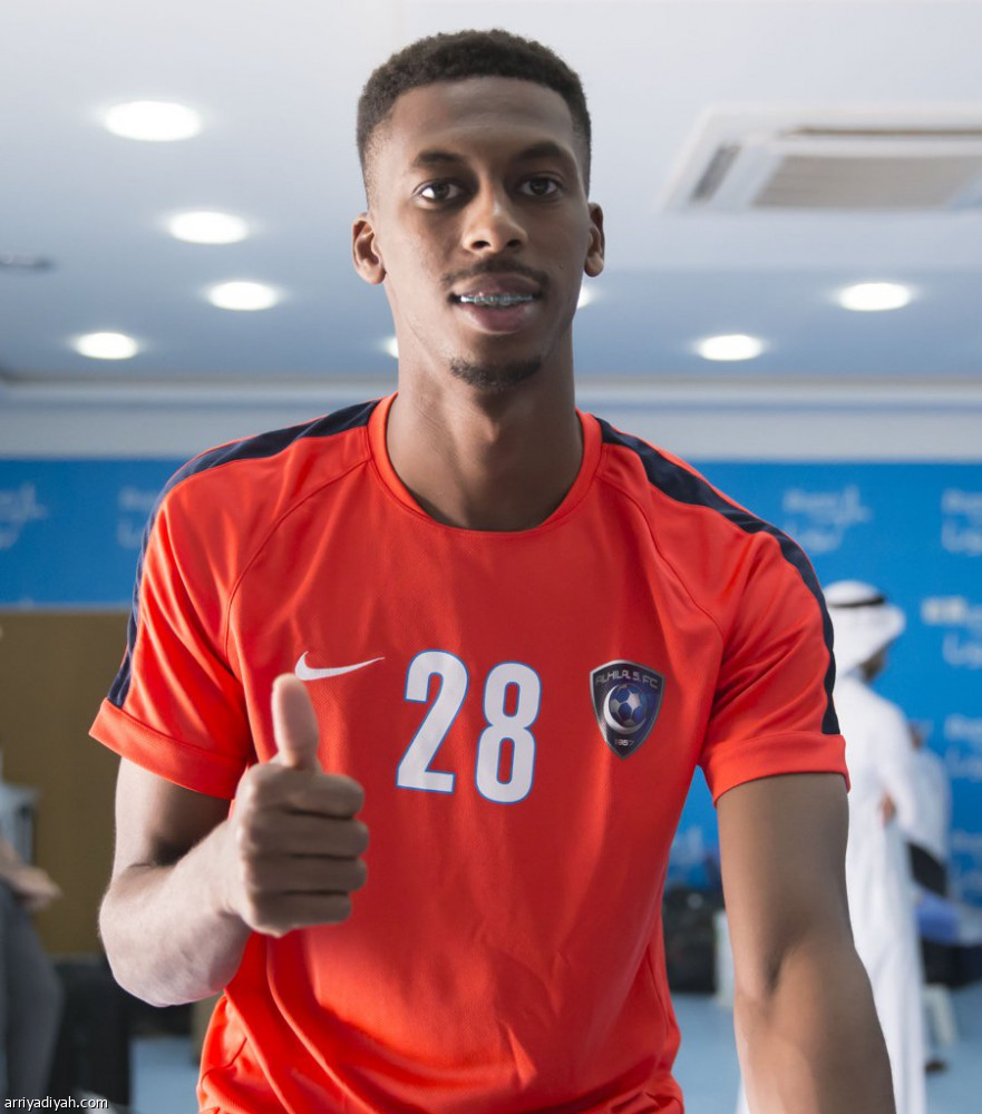 القحطاني يجتاز الكشف الطبي والرباعي يستعد لأول معسكر مع الهلال