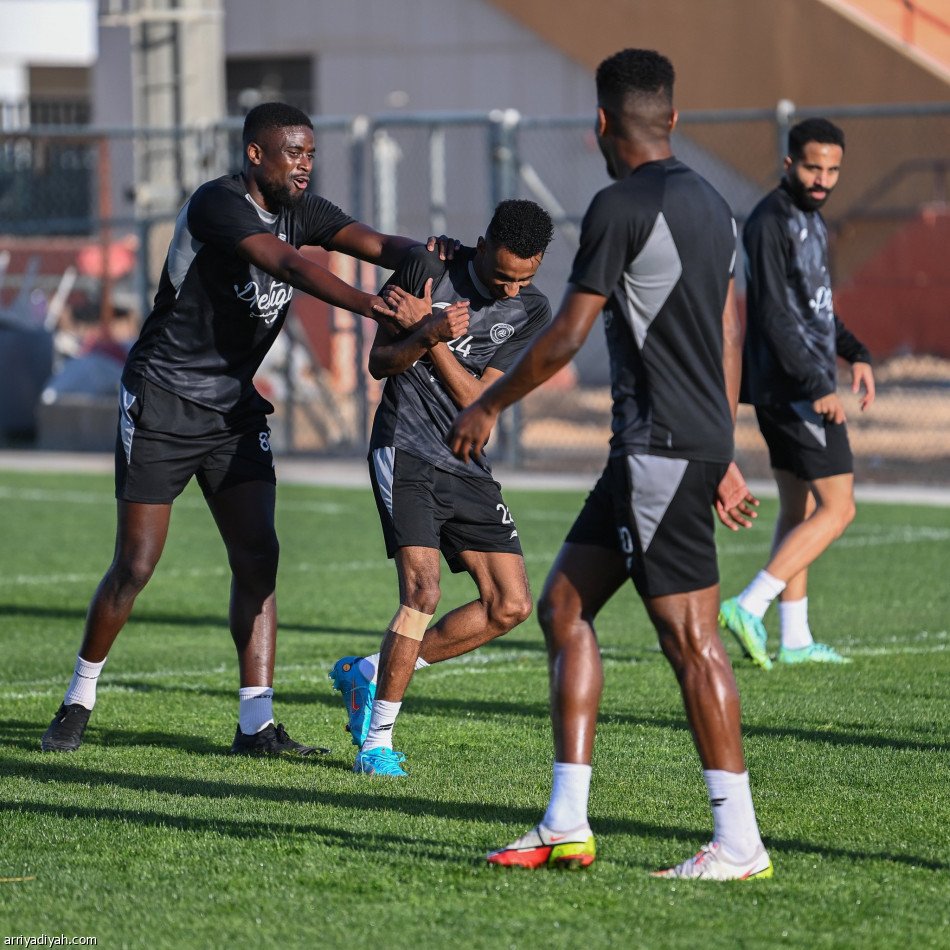 الشباب.. شاموسكا يركز على اللياقة