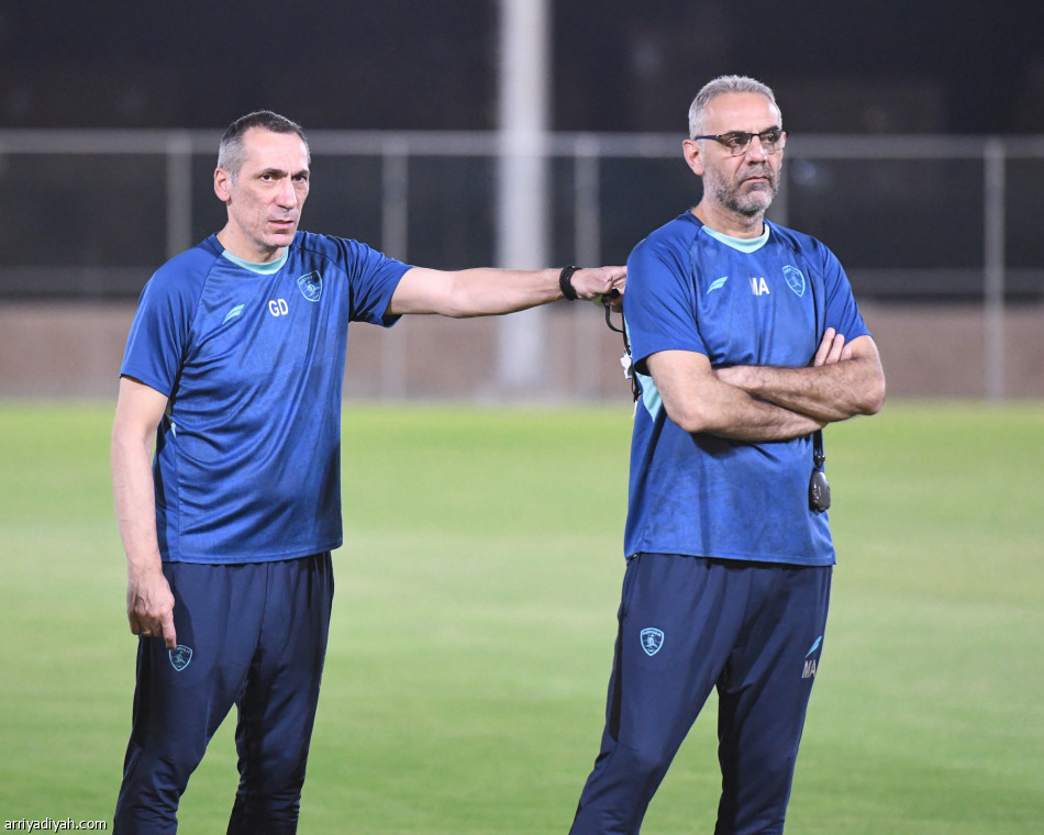 الفتح يبقي كويفا حتى 2025