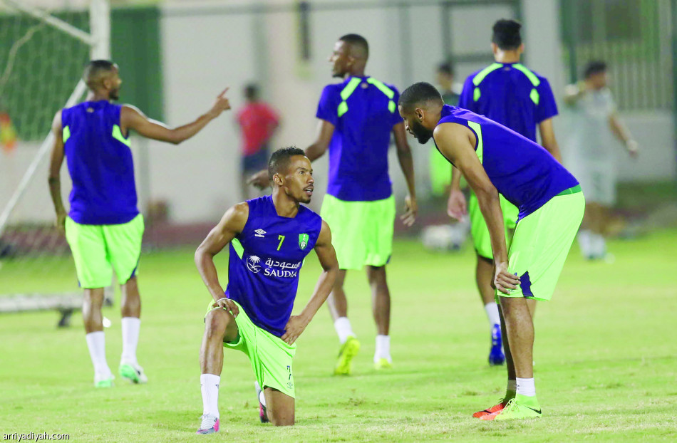 الأهلي يفقد الجاسم وشيفو قبل الرائد