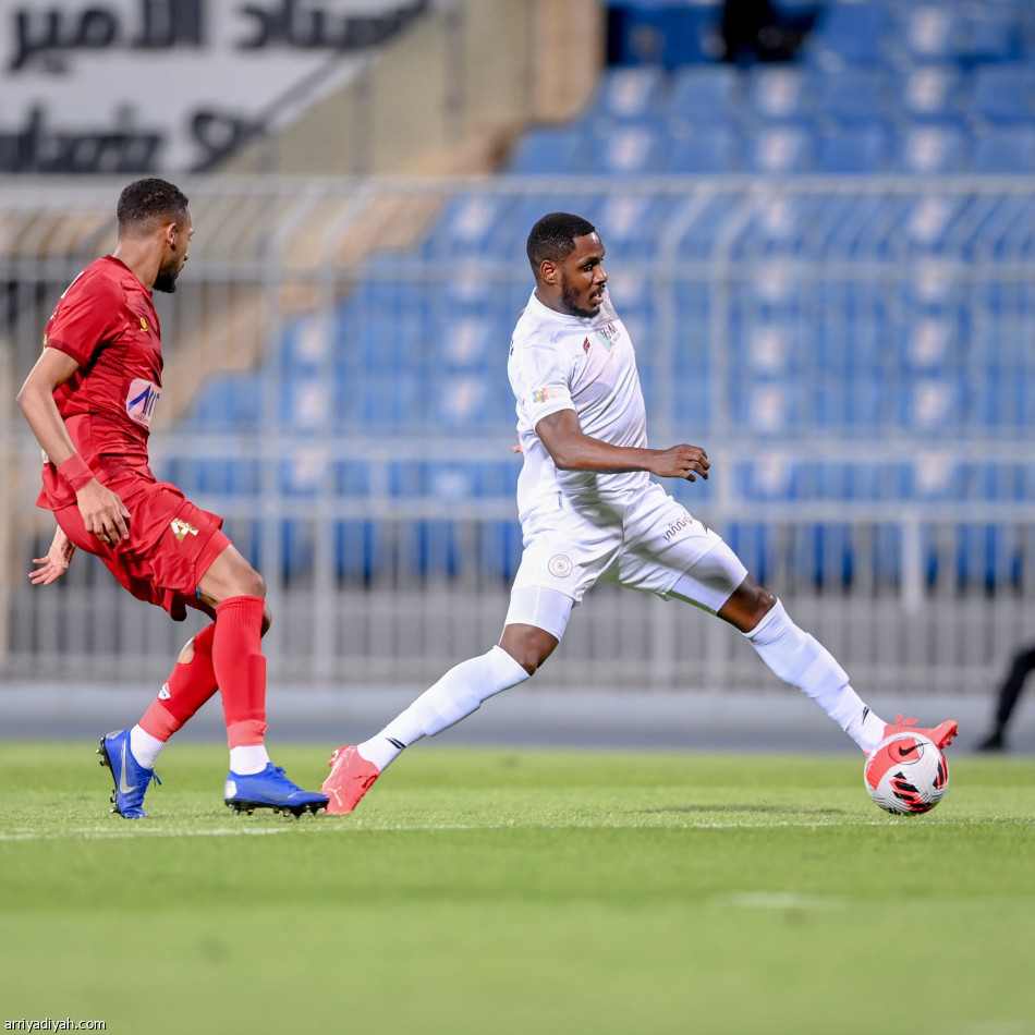 الشباب يخسر تجريبية ضمك