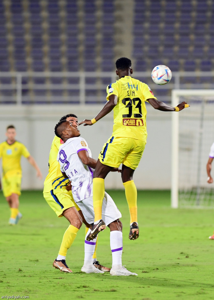 التعاون يجتاز اختبار العين بثنائية