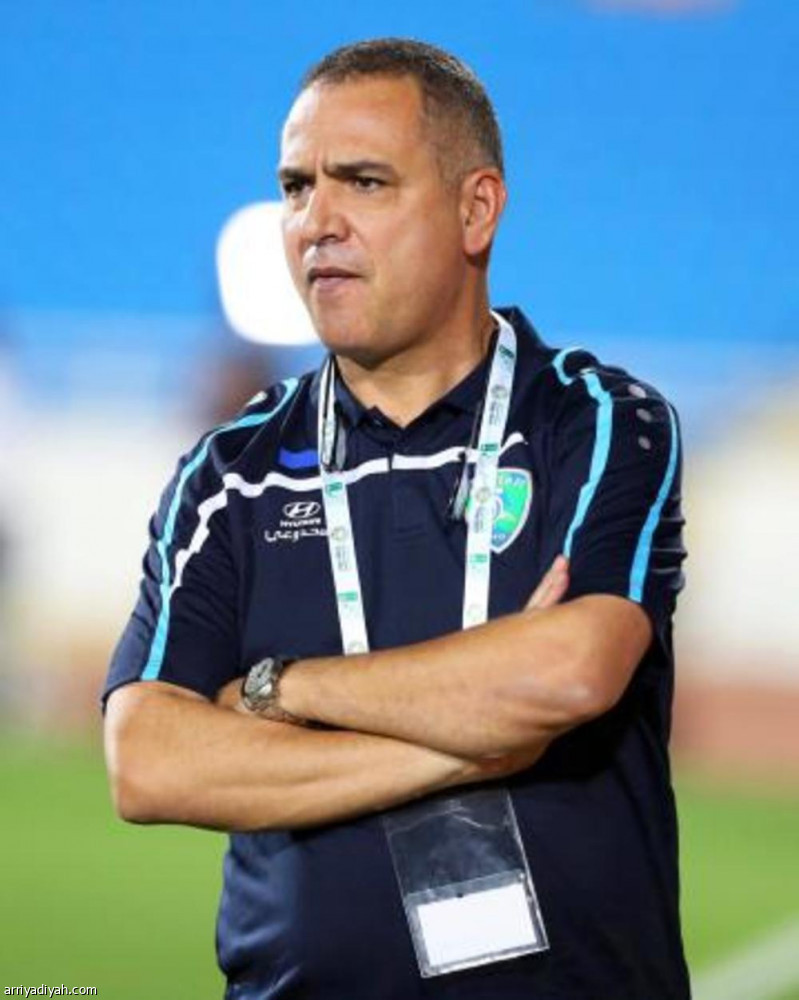 مدرب الفتح يمنح لاعبيه راحة لمدة يوم