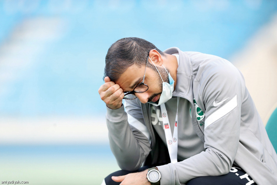 الأخضر..
يخسر النهائي الرابع