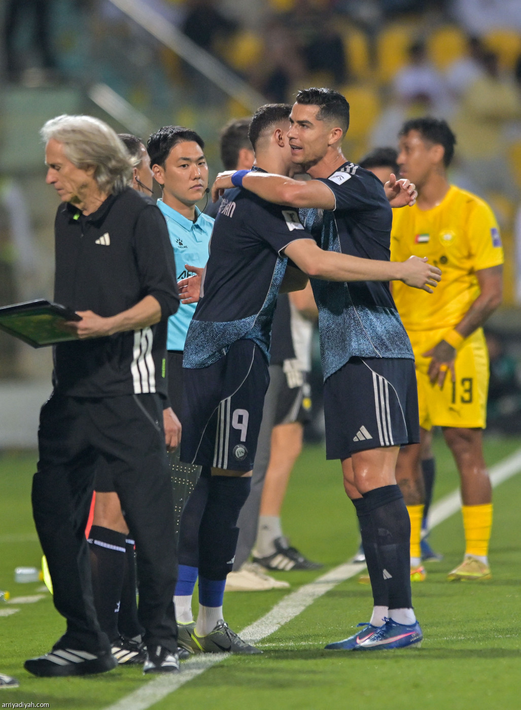 النصر إلى دور الأربعة