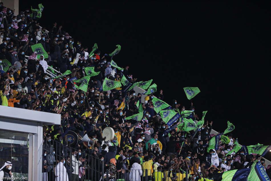 التعاون يضاعف معاناة الحزم بثنائية