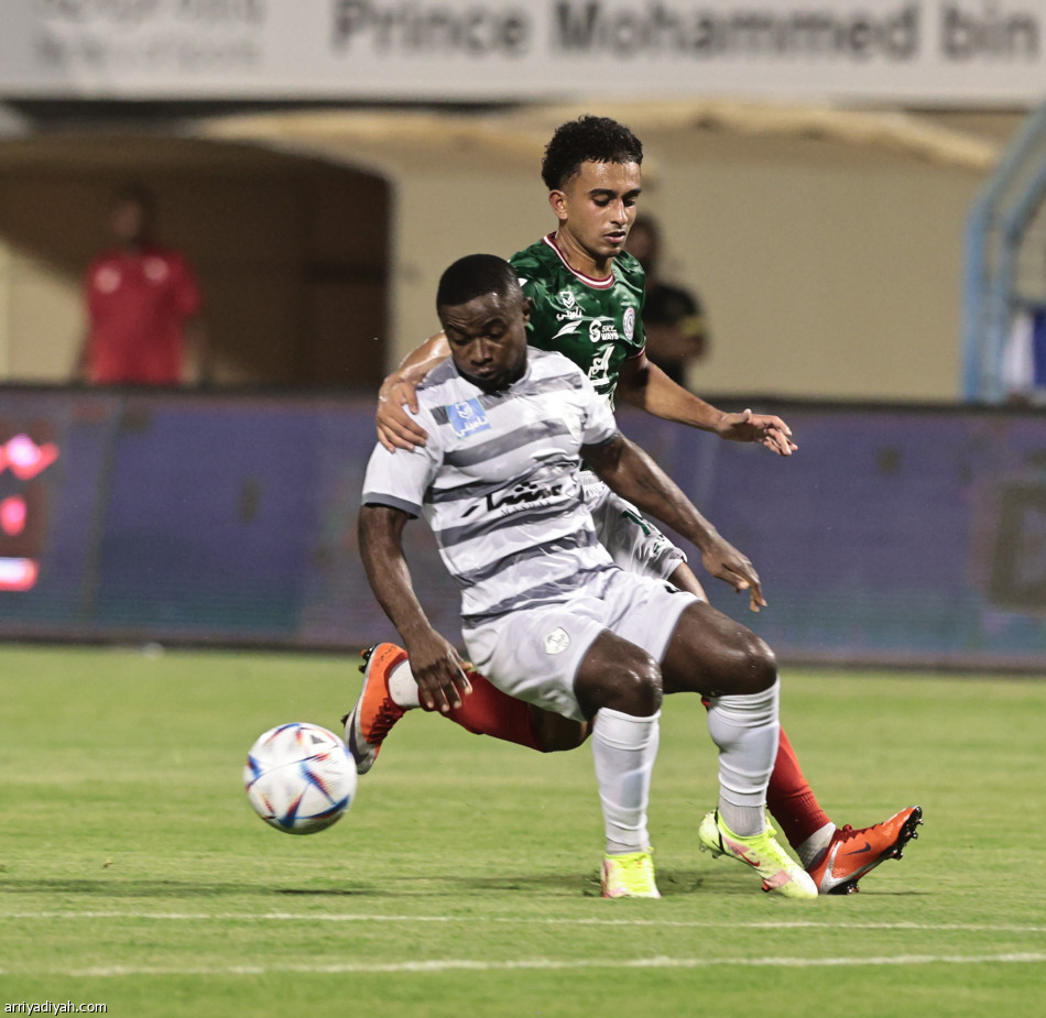 الطائي يُسقط الاتفاق في عقر داره