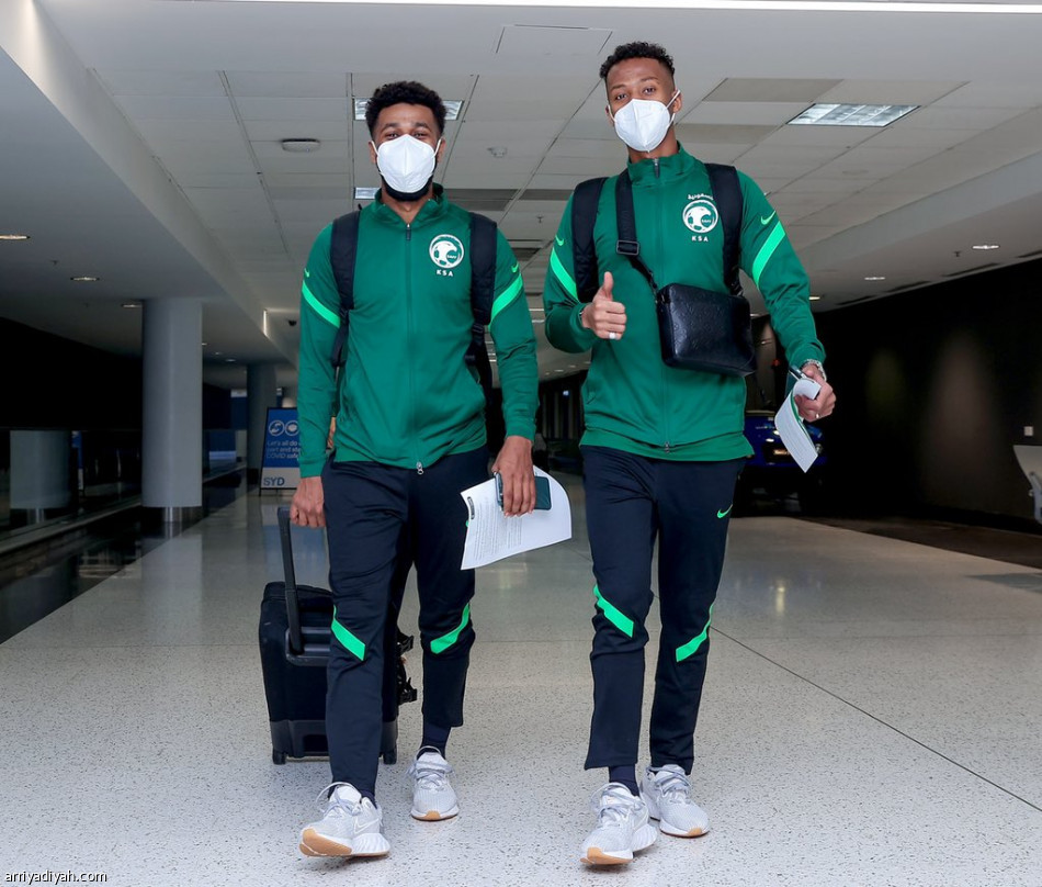 بعثة الأخضر تصل إلى أستراليا