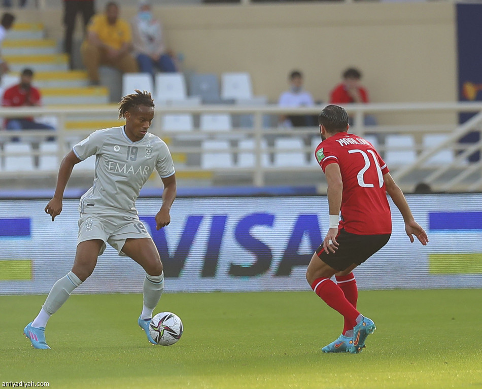 الهلال يخسر برباعية.. ويحل رابعا