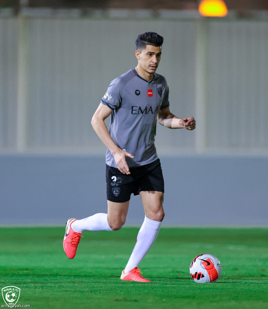 الهلال يستعيد سالم وكاريلو قبل الأهلي