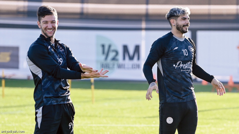 الأول سامي..
4 قادوا الأزرق مرتين