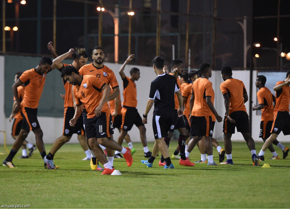 الشباب يستعد للهلال تحت أنظار آل الشيخ