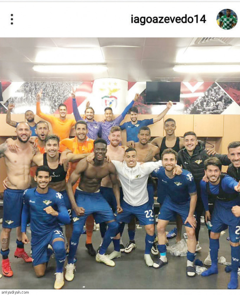 إنستجرام سانتوس
الزوجة والابنة تسيطران