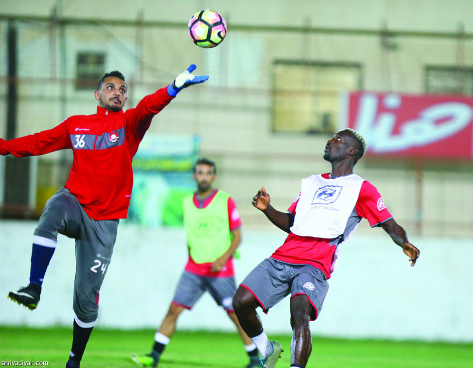الرائد يستقبل قاسم.. ويواجه الفيحاء