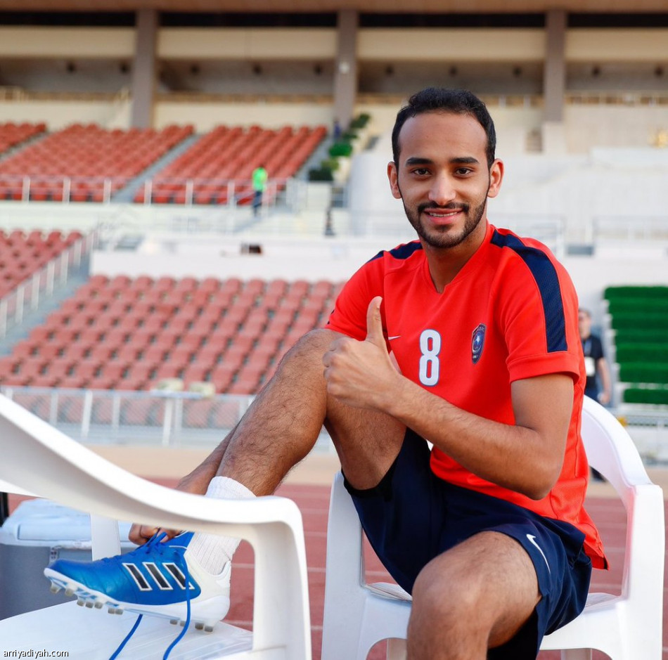 دياز ينتهج تكتيكاً جديداً أمام بيروزي