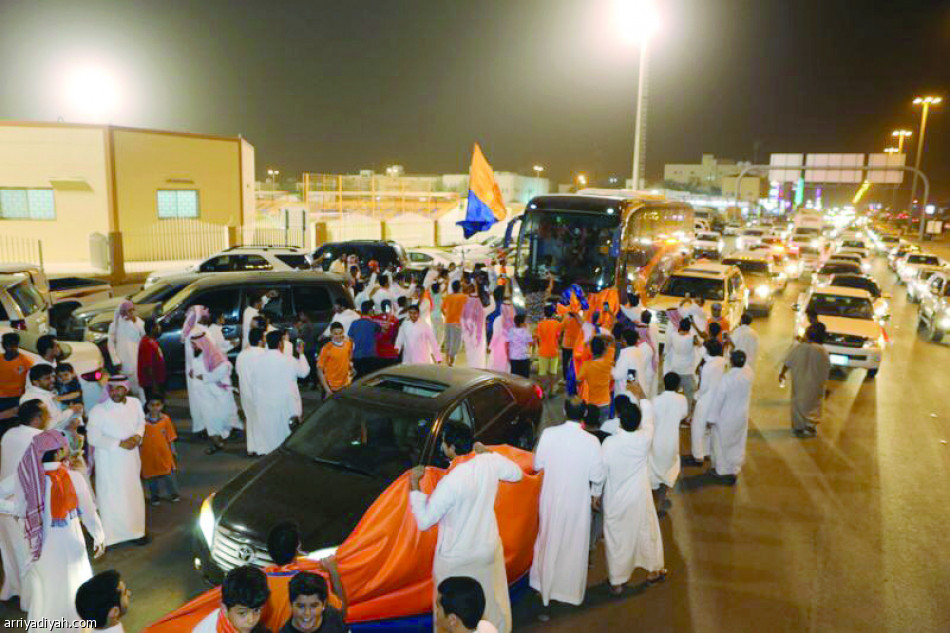 الفيحاء يحتفل على الطريقة الهلالية