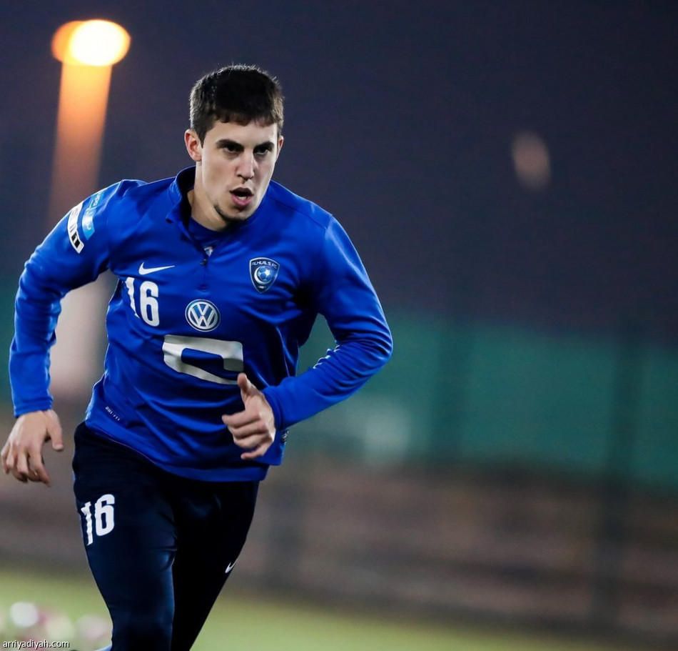 الهلال يواجه روستوف الروسي بغياب 10 لاعبين